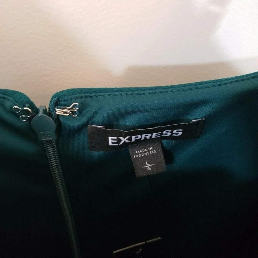 Express - gorgeous green dress - Picture 4 of 6